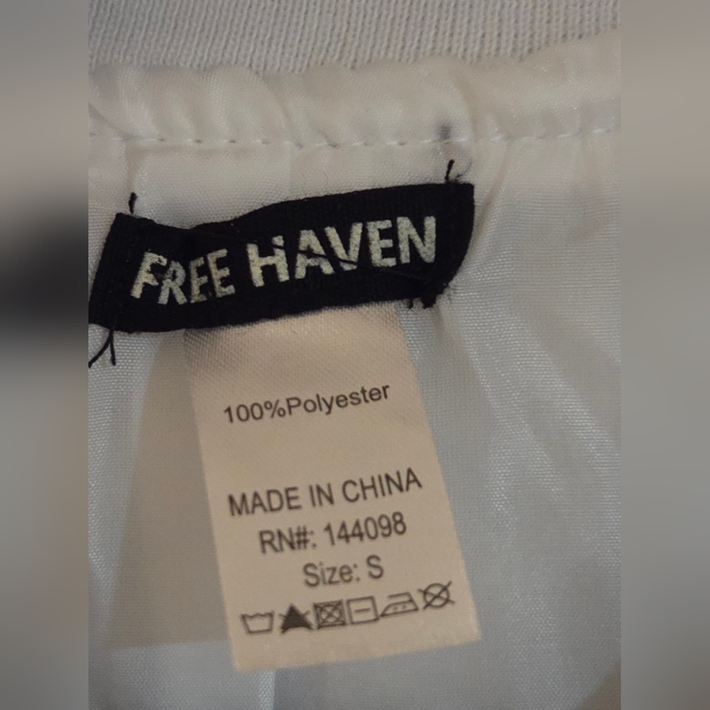 Free Haven - NEW Spring Cropped Puffer Quilted Heart Shape Light Jacket - Picture 6 of 9